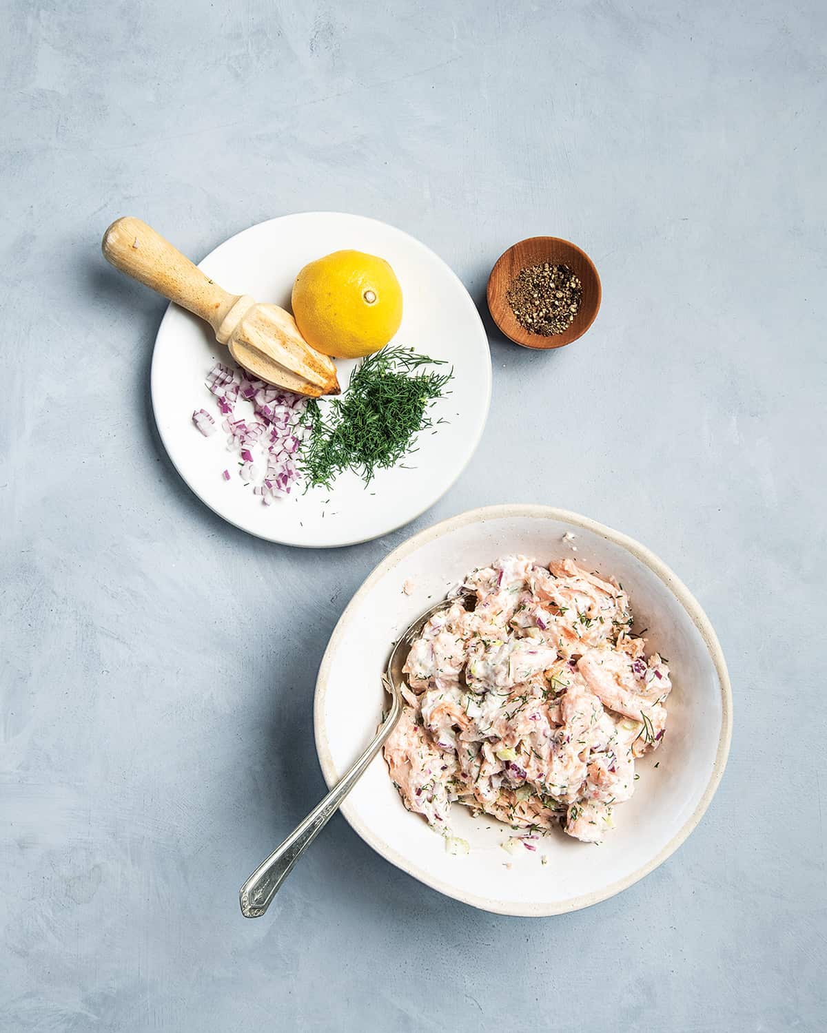 Baked salmon salad