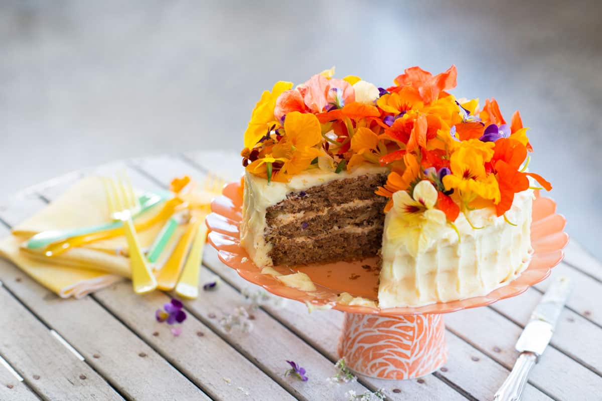 Hummingbird cake