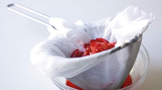 PSD_Fruits_Strawberry_4_489373672