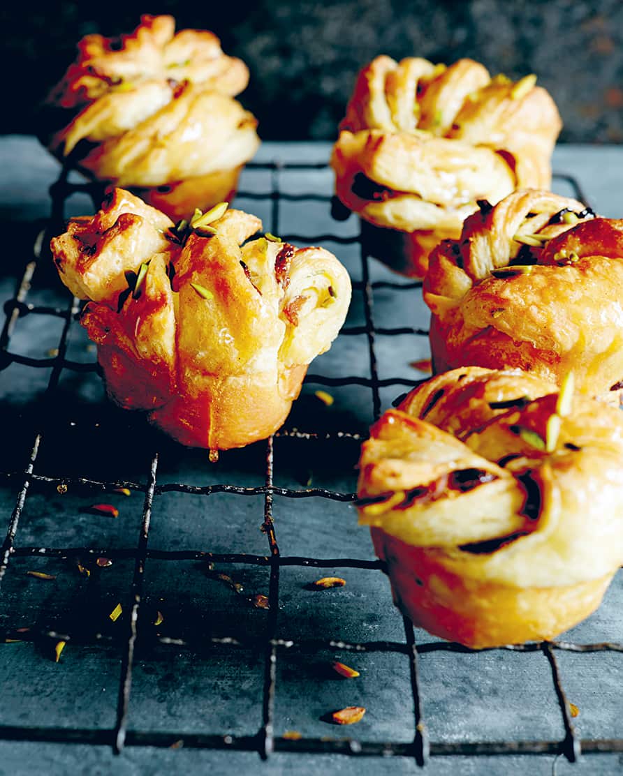 Earl grey & fig cruffins