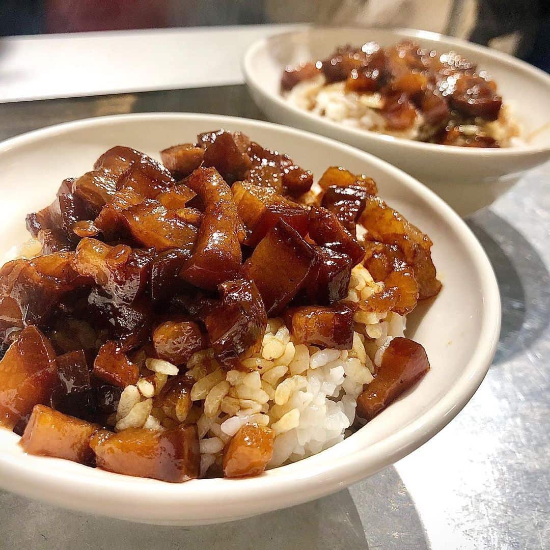 Taiwanese pork stew - lou rao fan 