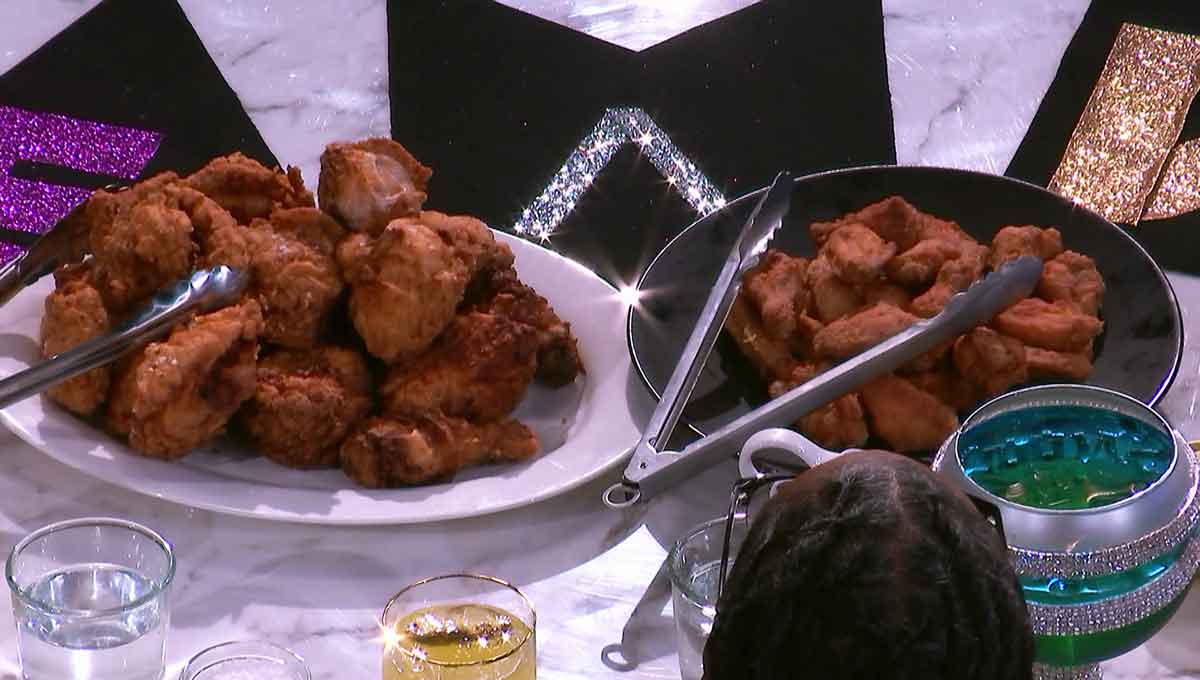 Martha and Snoop's Potluck Dinner Party fried chicken