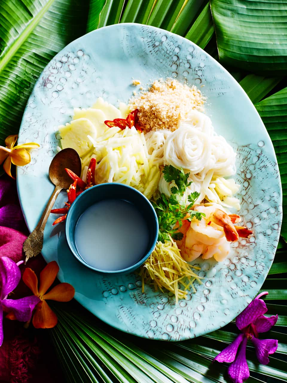 Rice noodles with Pineapple, Prawns and coconut sauce