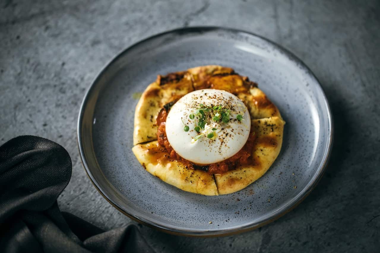Pumpkin wattleseed naan