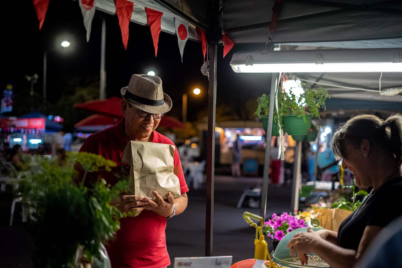 Jimmy Shu at the Malak market
