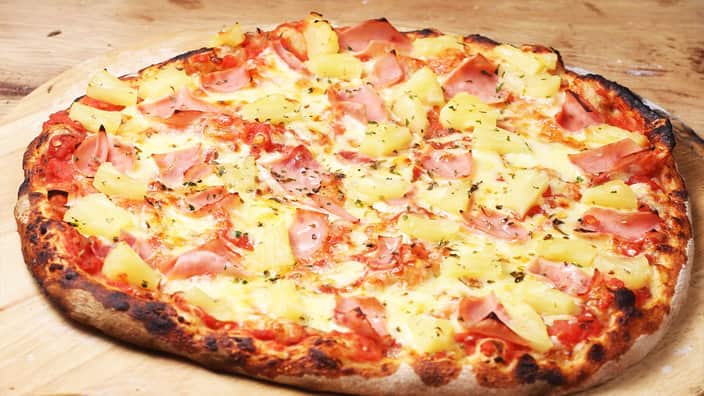 Hawaiian pizza