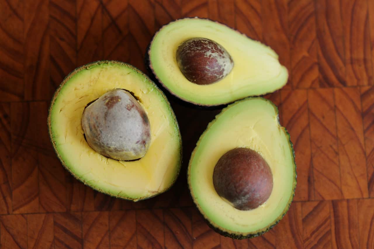 There have been upwards of 20 thefts from commercial orchards in New Zealand in the last few weeks. (Tracey Nearmy/AAP)