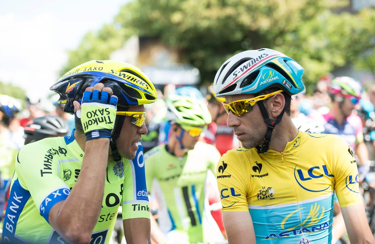 Vincenzo Nibali, Astana Pro Team, Alberto Contador, Tinkoff-Saxo, during stage three of the Tour de France. (AAP)