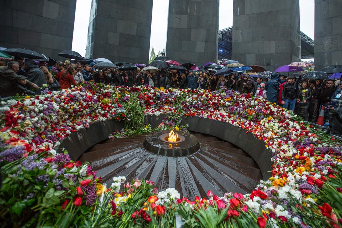 Armenia marks 1915 massacre