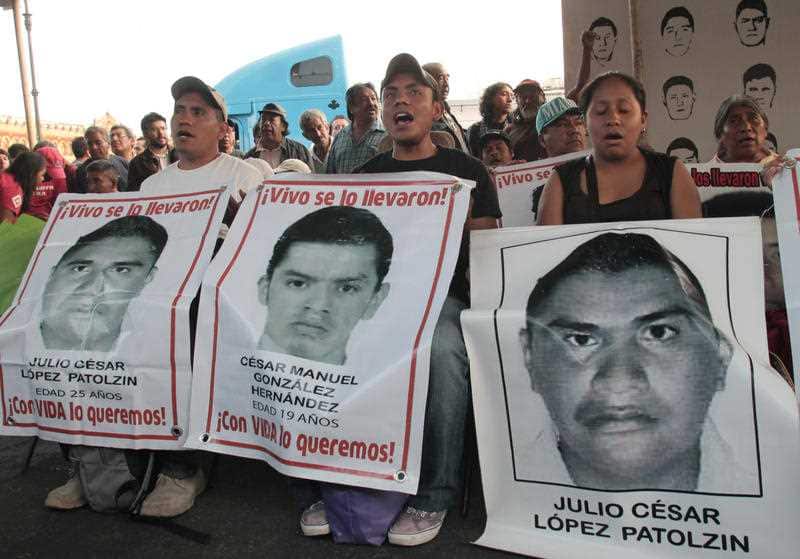 Parents of 43 Mexican students who disappeared last year began a 43-hour hunger strike on Wednesday, a day before meeting with President Enrique Pena Nieto ahead of the case's anniversary.