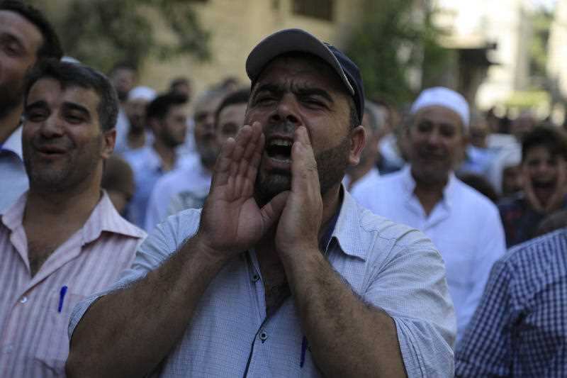 Abdulmonam Eassa's photo of demonstrations in Eastern Ghouta.