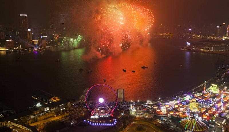 Fireworks light up Victoria Harbour to celebrate the arrival of the new year 2018 in Hong Kong, China, 01 January 2018.