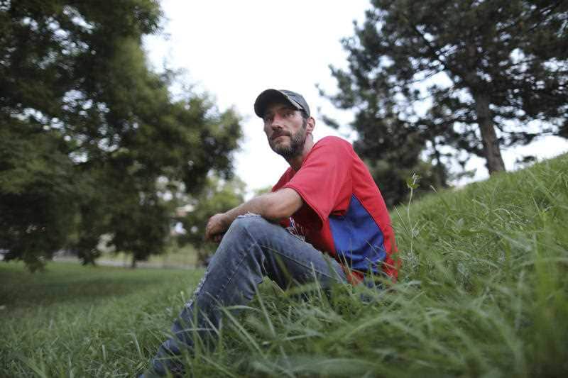 Johnny Bobbitt used his last $20 to fill up the petrol tank of a stranded motorist in Philadelphia