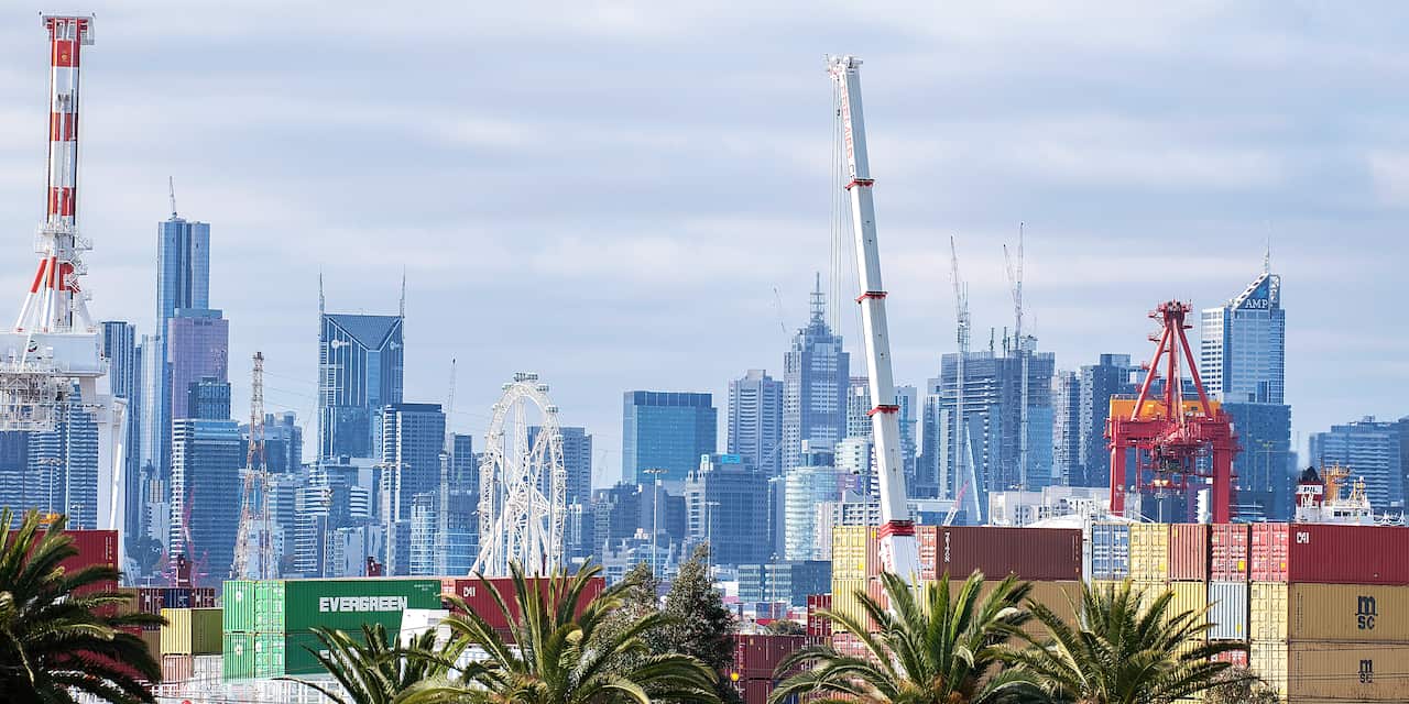 The Melbourne city skyline and shipping docks are seen from Yarraville, Melbourne, Sunday June 2, 2019. The Australian Bureau of Statistics will release the quarterly balance of payments on Tuesday, June 4, 2019.  (AAP Image/Ellen Smith) NO ARCHIVING