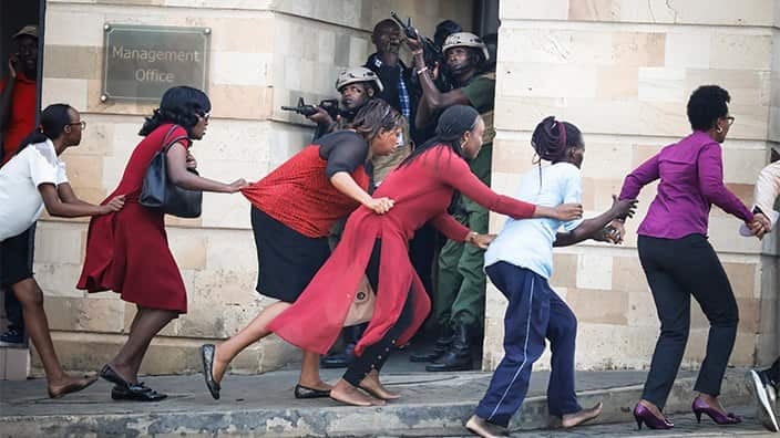 People flee the hotel targeted in Nairobi 