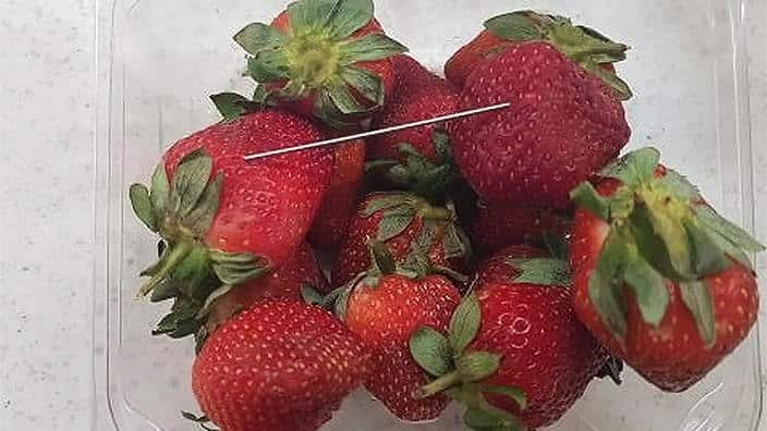 Needle found in strawberry punnet.  