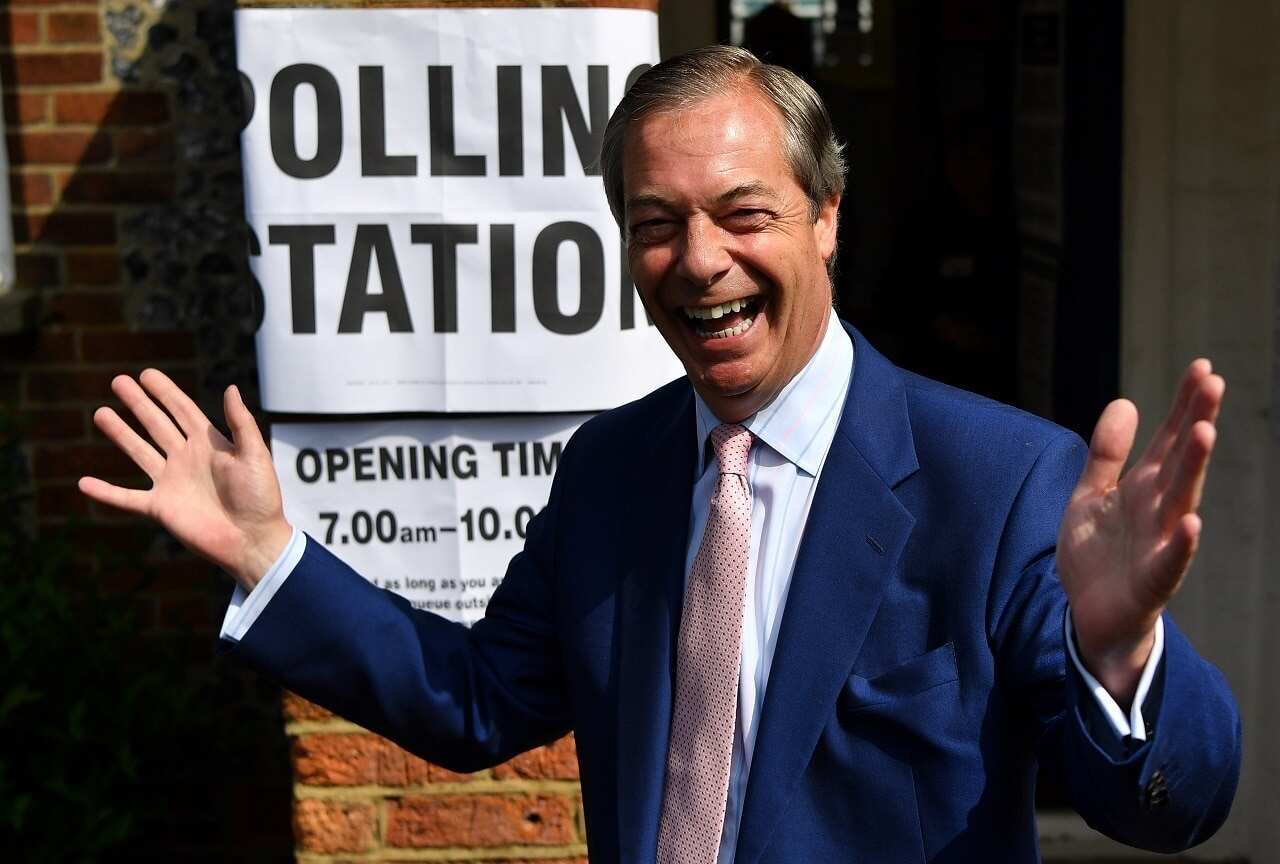 Brexit Party leader Nigel Farage called on the PM to drop his Brexit deal and embrace a clean break from the European Union.