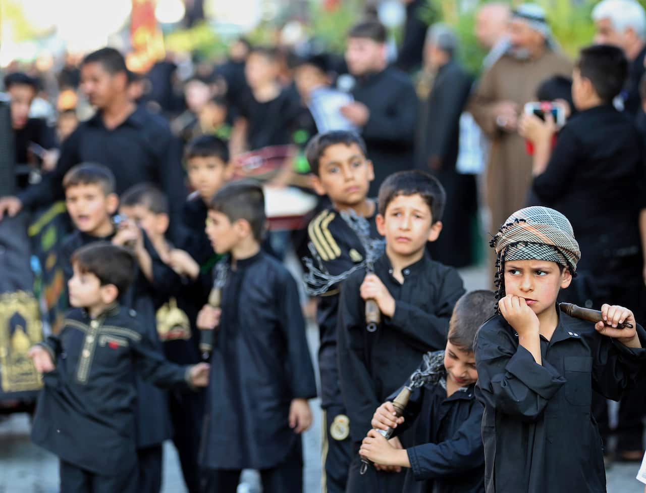 ahsoura_celebrations_iraq_011114_aap.jpg
