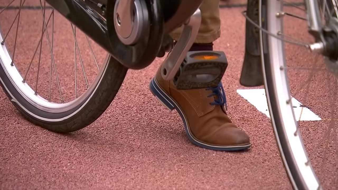 The bike lane is 30-metres long.