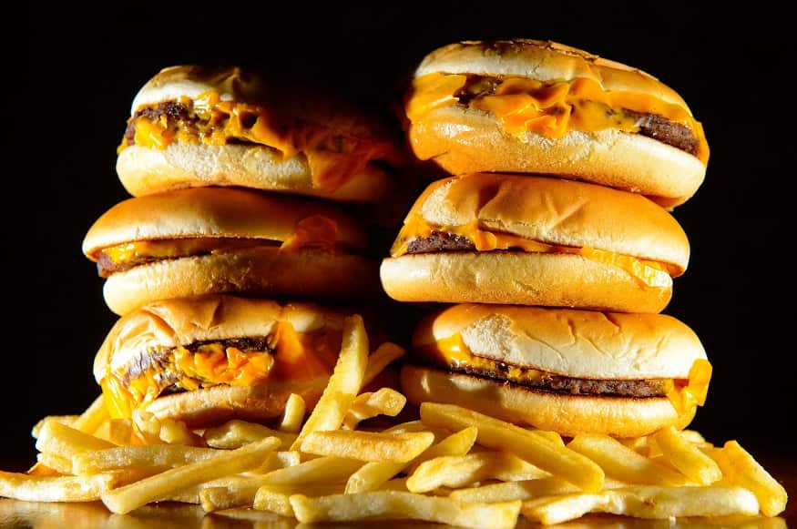 A study of 16 thousand Australians has found many are eating in excess of the maximum daily salt recommendation.