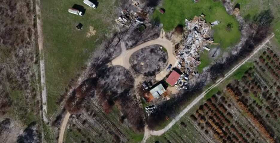 Hundreds of Victorian homes and farms were destroyed in the 'Black Summer' fires. 