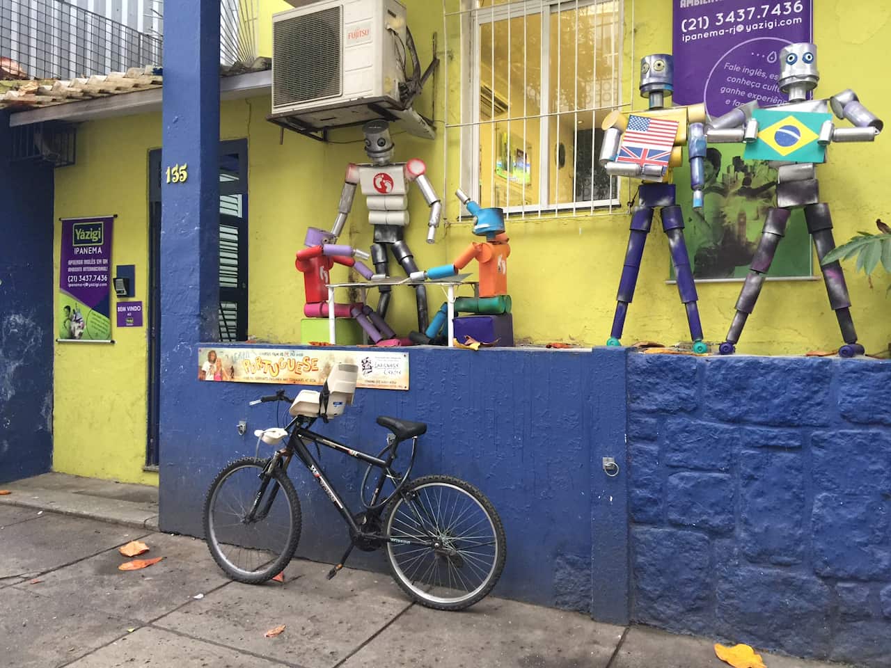 Caminhos language school