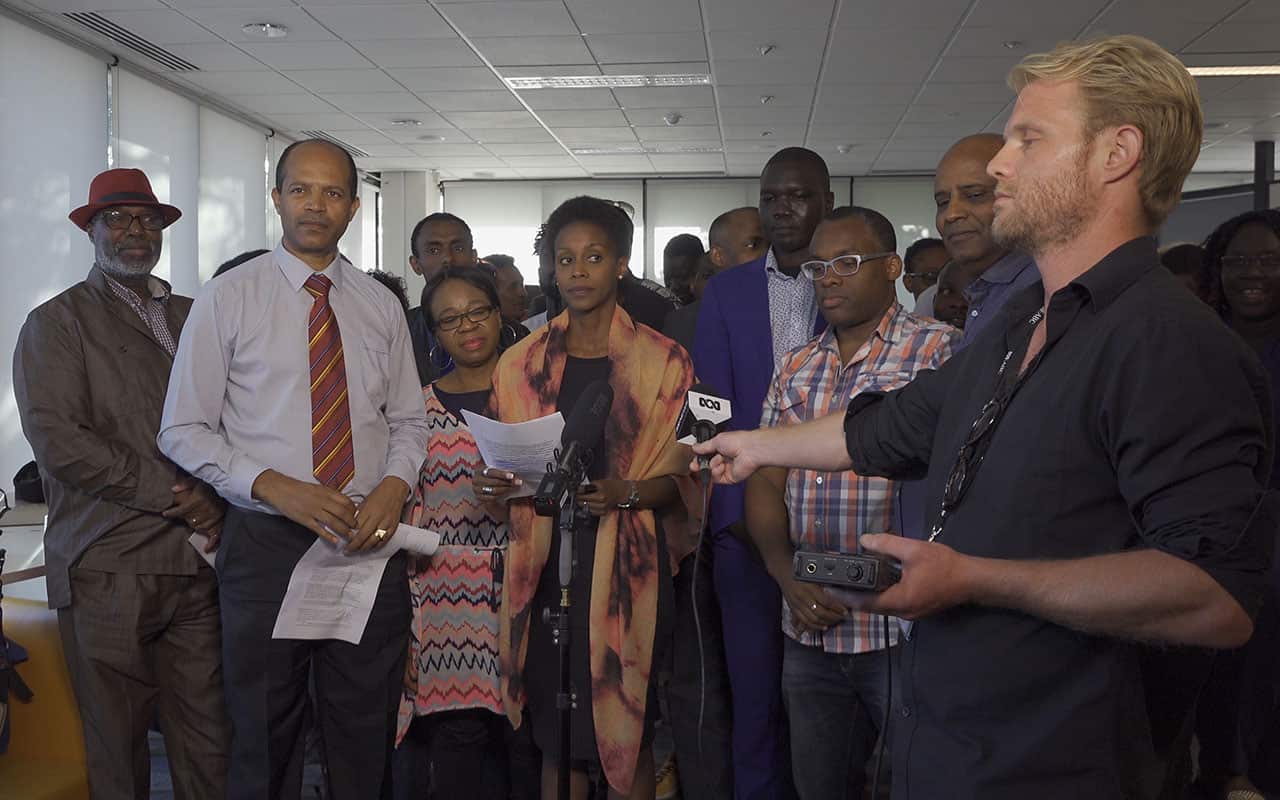Community members meet in Melbourne to discuss Sudanese youth crime. 