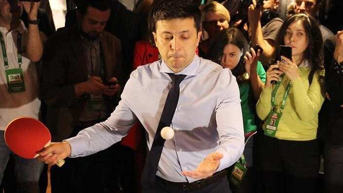 VVolodymyr Zelenskiy, who has no experience in politics looks set to become Ukraine's next President.