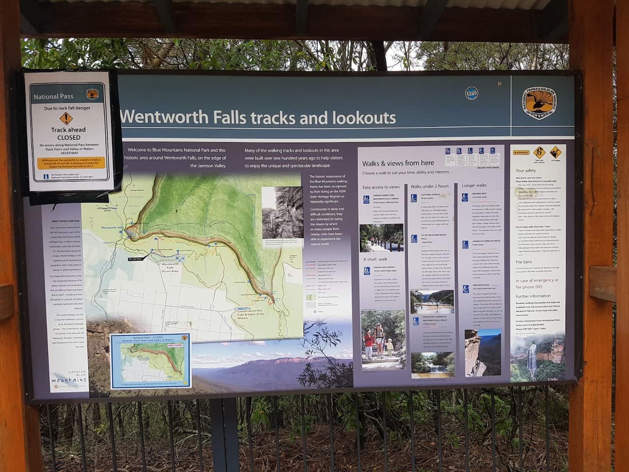 One person has died after a rock slide and walking track collapsed in the NSW Blue Mountains.
