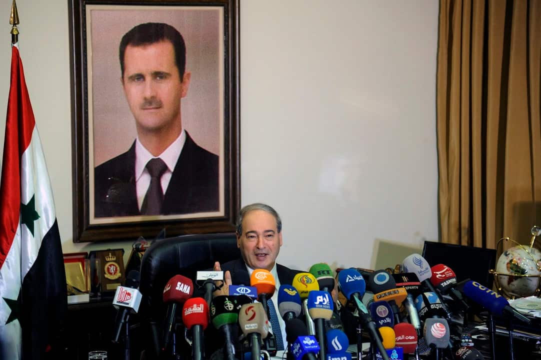 Syrian Deputy Foreign Minister Faisal Mekdad denies opposition charges that government forces used poison gas in their attacks on eastern Ghouta. 