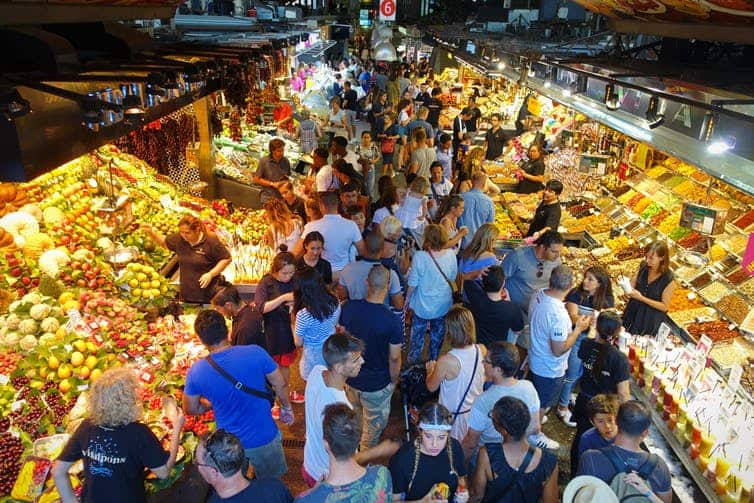 A market in busy Barcelona.