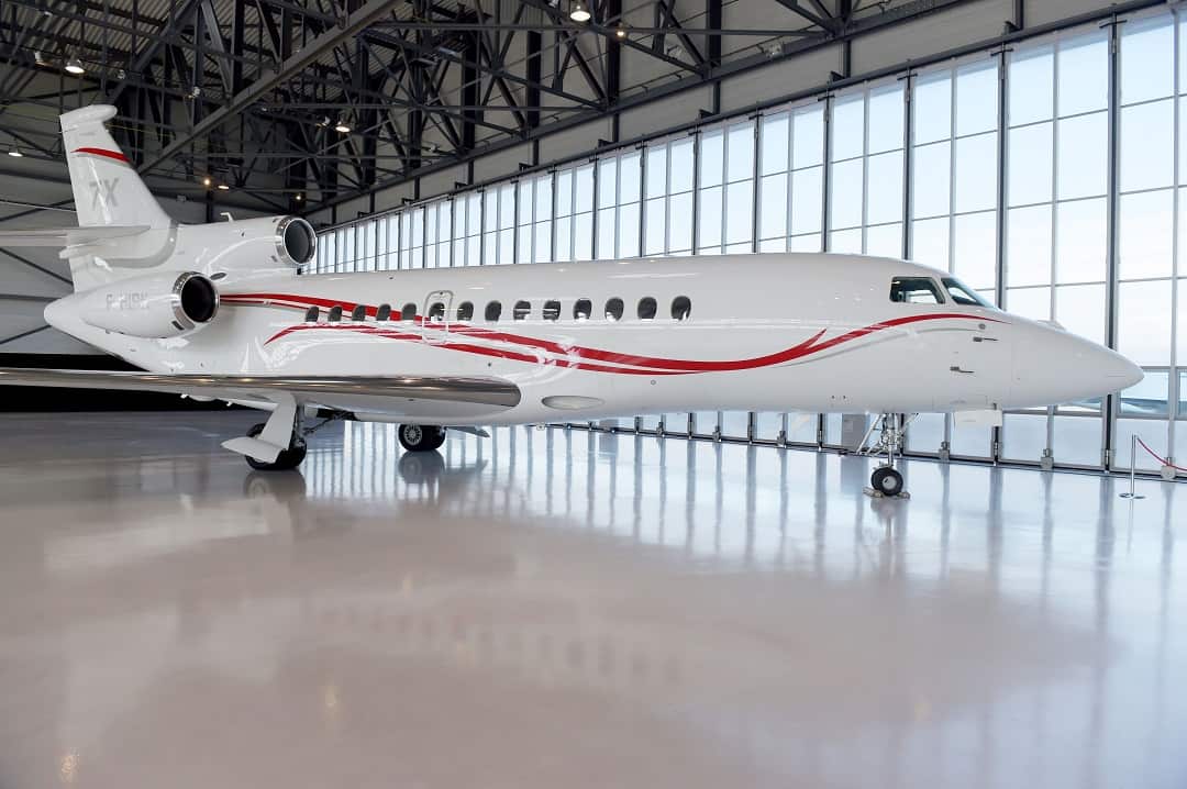 A Dassault Falcon 7X jet.