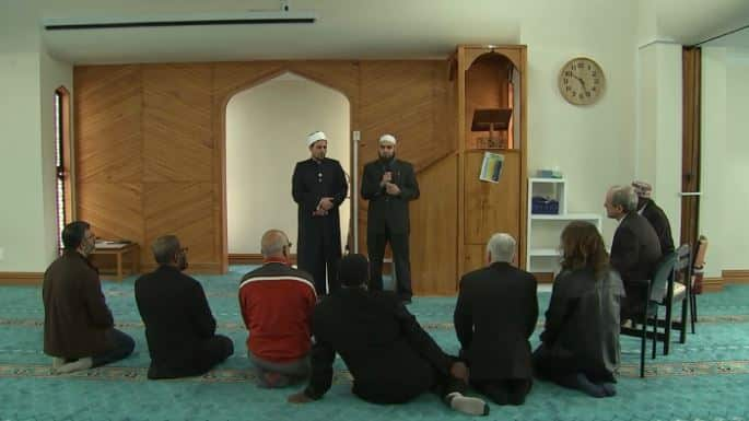 A delegation of Jewish and Muslim leaders visited the Christchurch synagogue and the two mosques attacked on March 15.