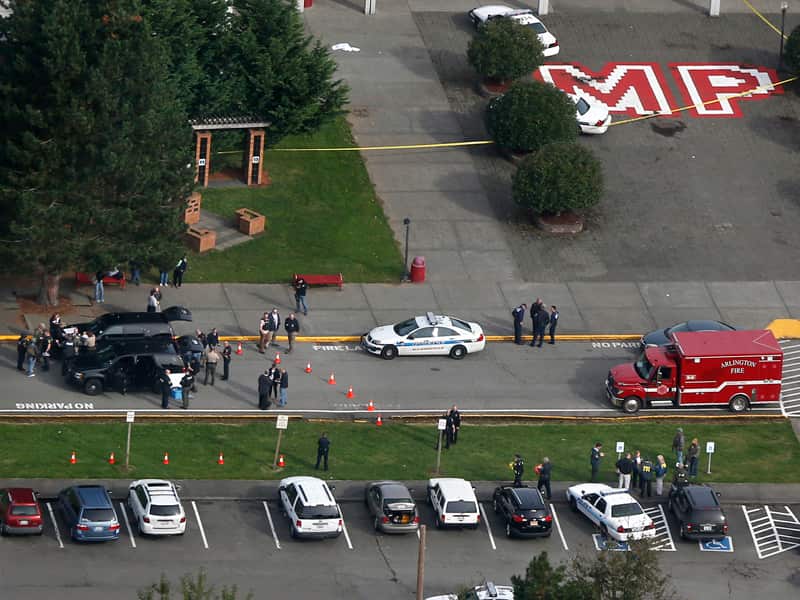 Police agencies and FBI organize outside Marysville High School