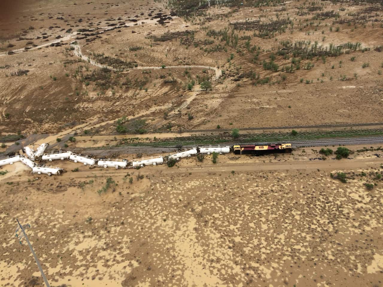 Train derailed near Julia Creek, QLD 