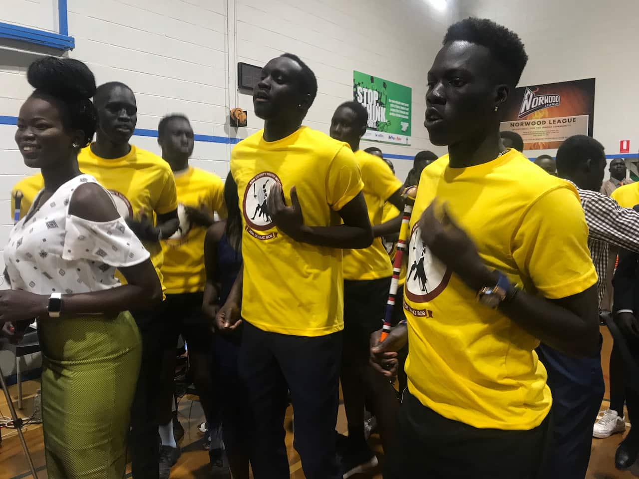 Dinka Bor men