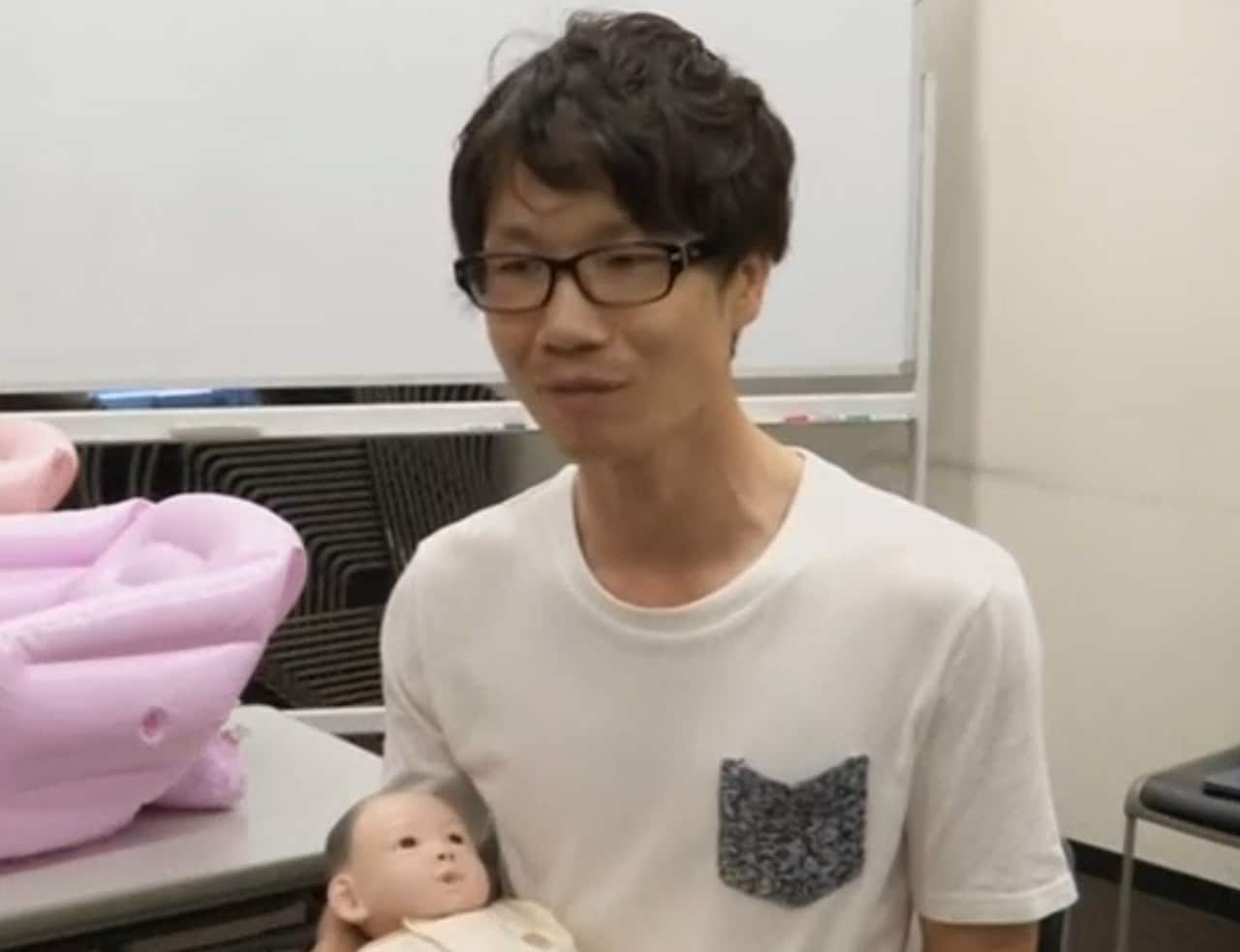 Japan men's baby care classes
