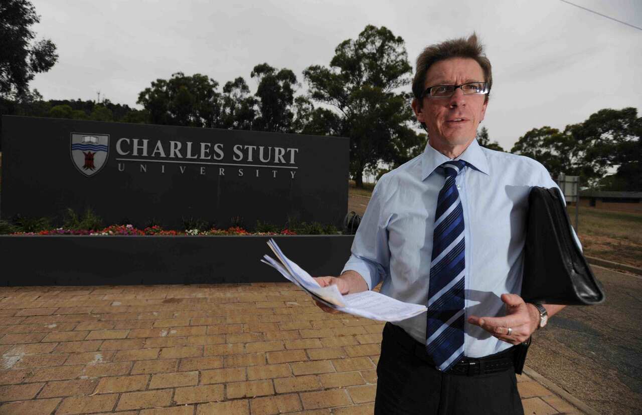 Independent Joe McGirr is set to win the regional seat of Wagga Wagga.