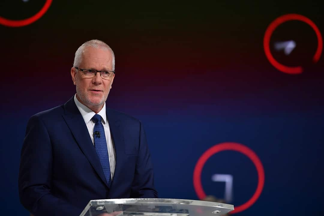 The motion for the ABC Chairman Justin Milne to step down was passed unanimously.