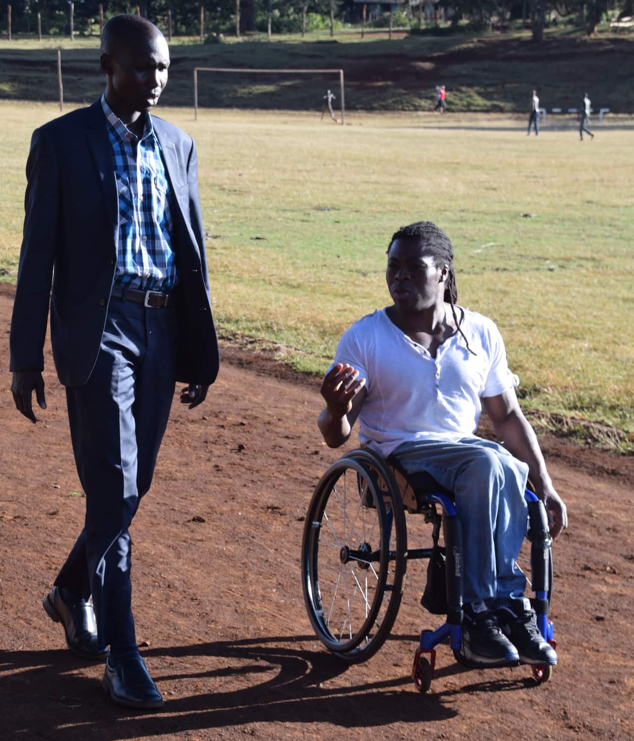 Ade discusses the current state of athletics in Kenya with former marathon world record holder and London 2012 Olympic bronze medallist Wilson Kipsang.