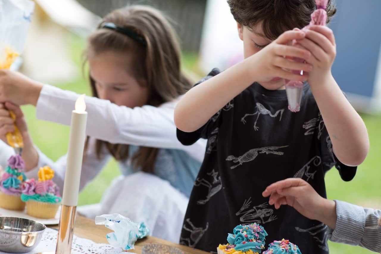 Kids at Buone Notti Glamping