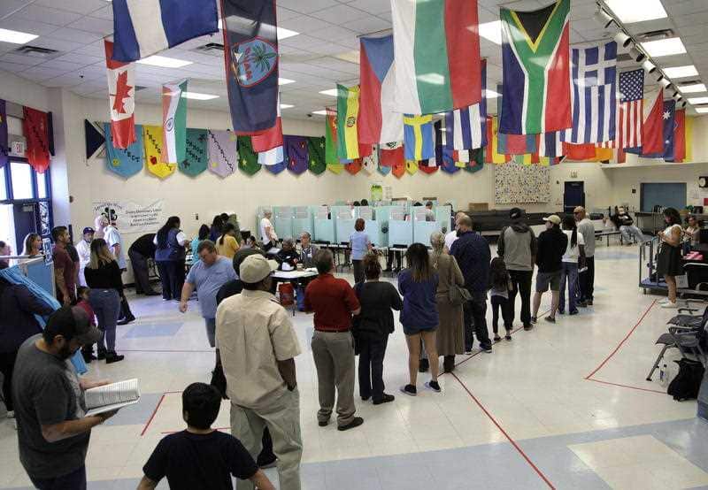 Voters line up in Las Vegas.