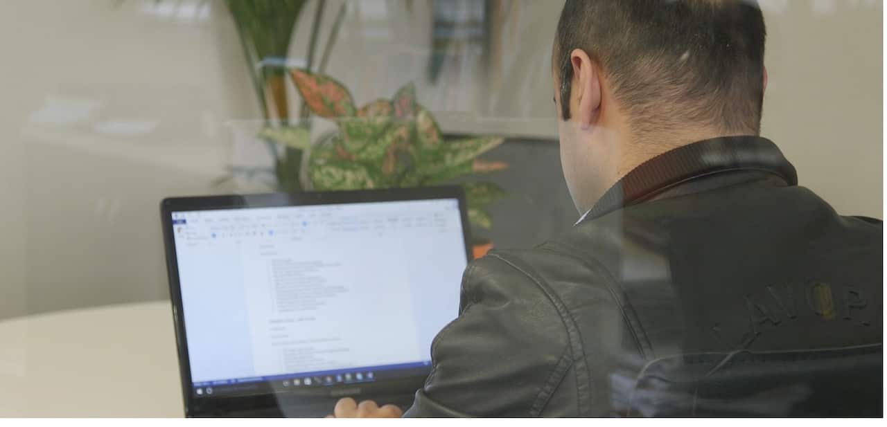 Refugee Talent reviews refugees' resumes before submitting them to employers.