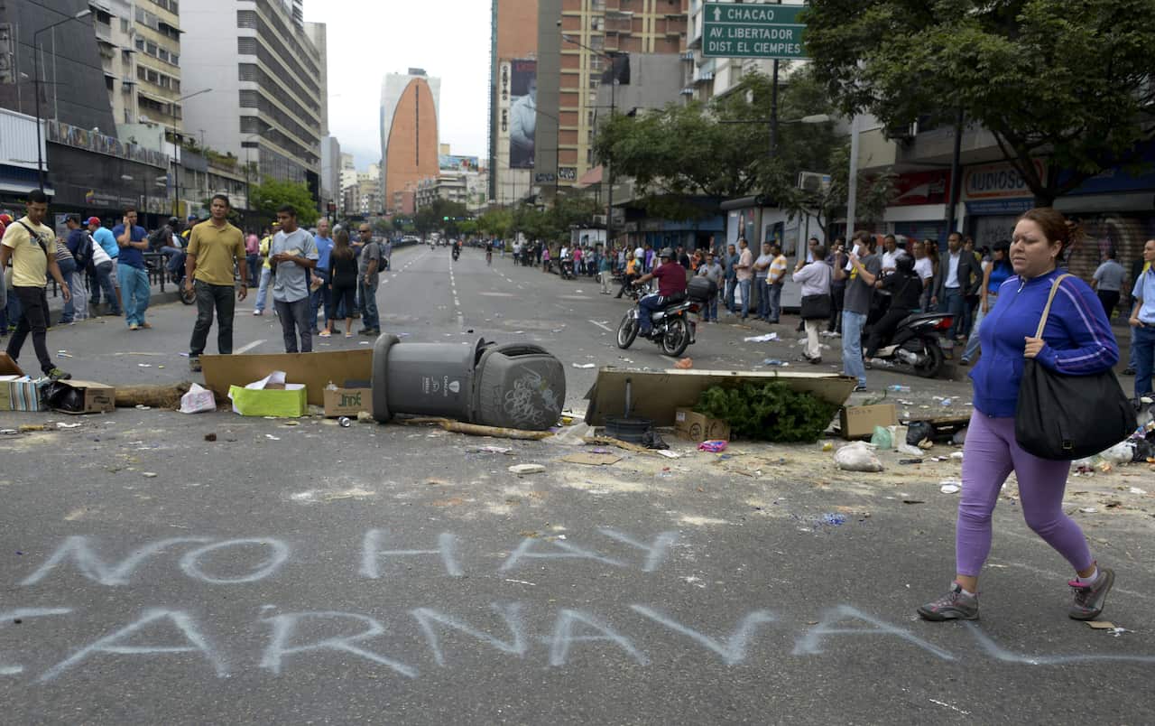 Protestors set-up street barricades.