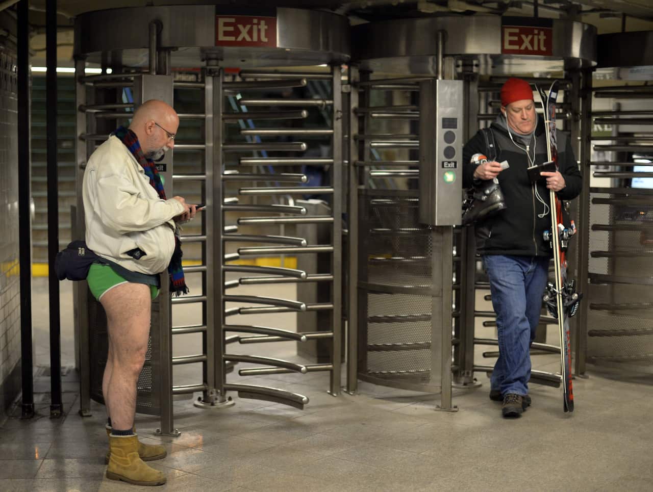 no_pants_subway.jpg