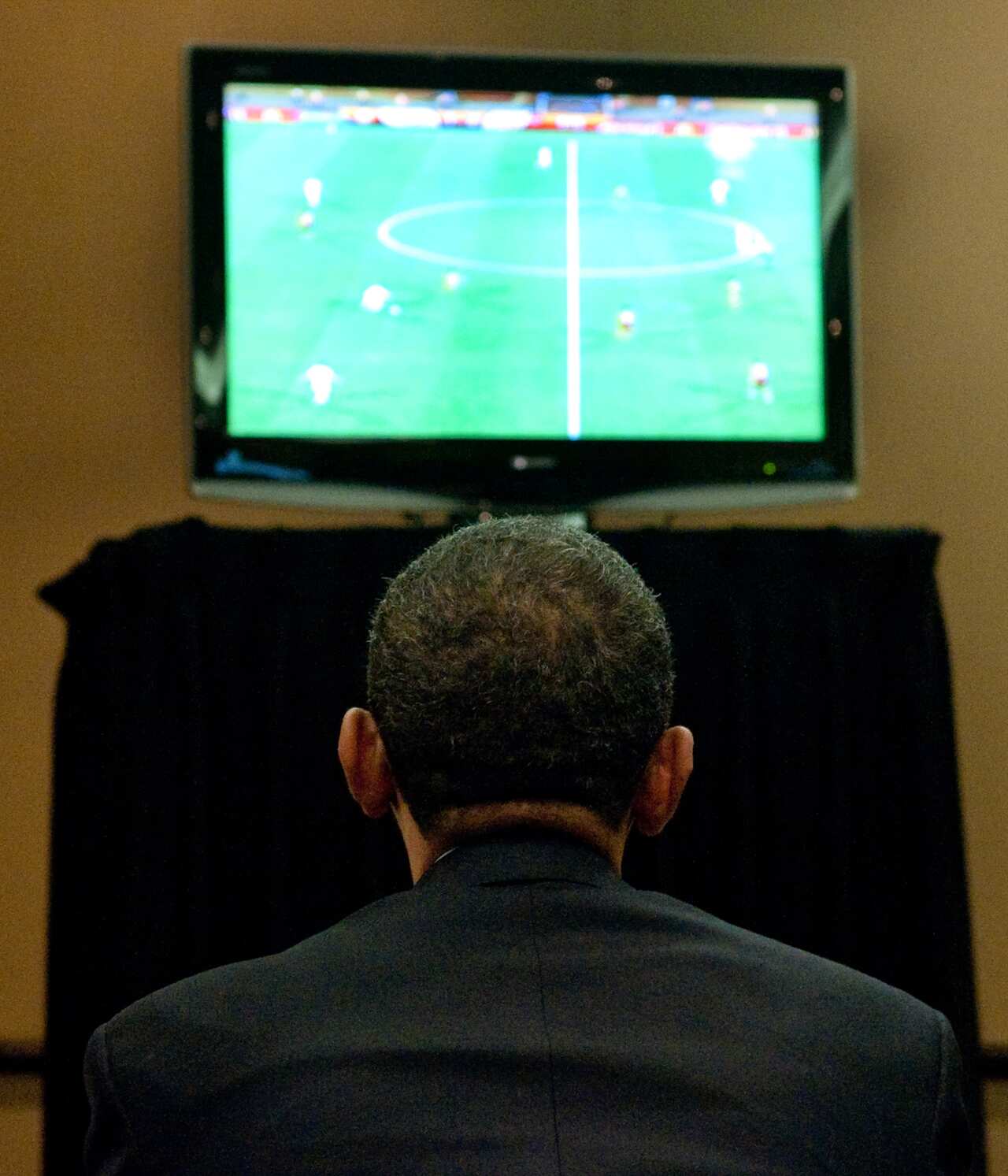 Barack Obama watching the World Cup, Team USA