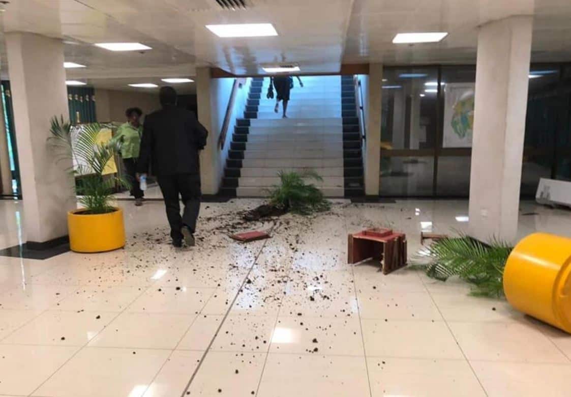 PNG police officers and soldiers stormed parliament over unpaid wages.