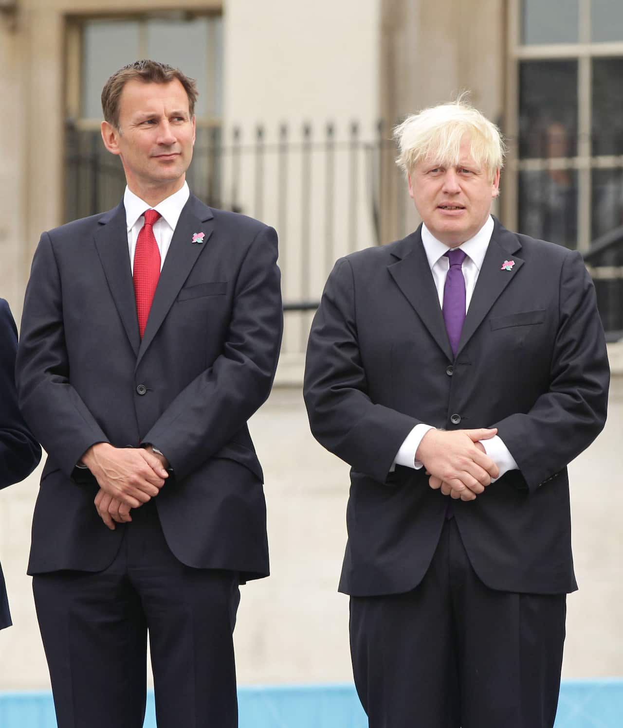Jeremy Hunt (L) and Boris Johnson