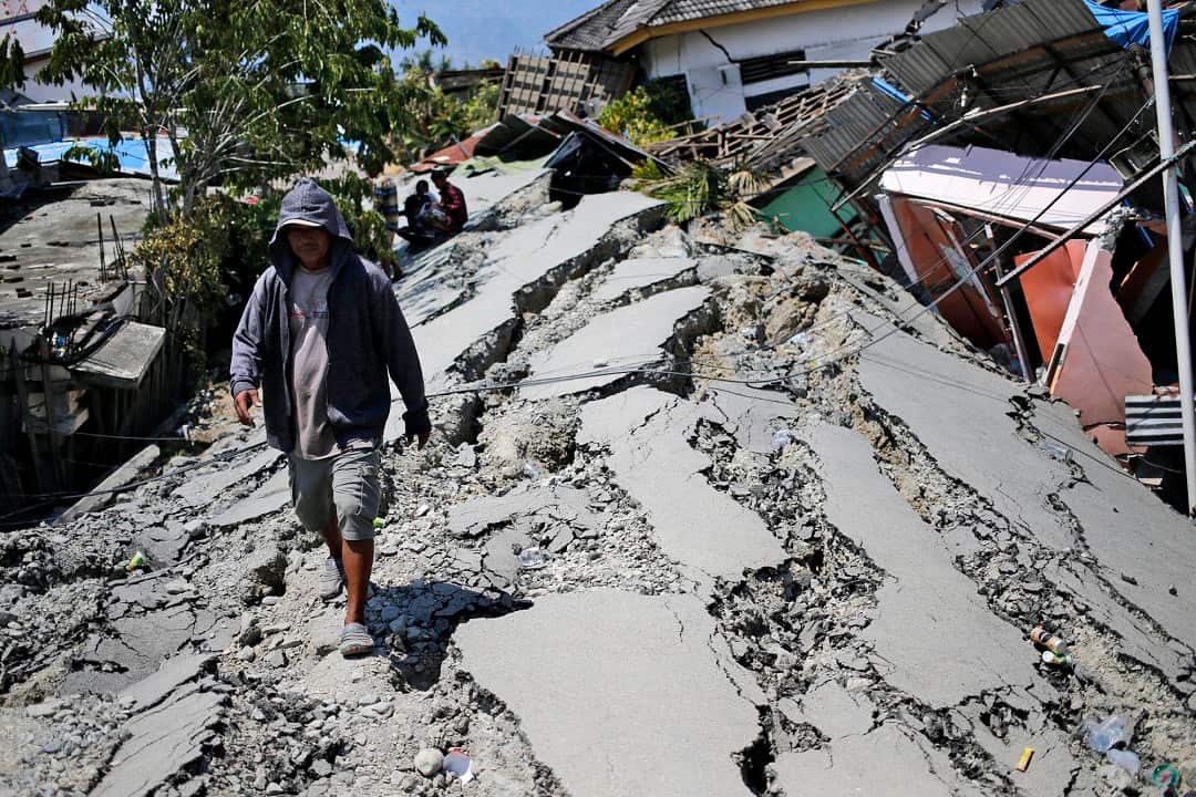 Days after the earthquake and tsunami devastated parts of Indonesia the death toll continues to rise.