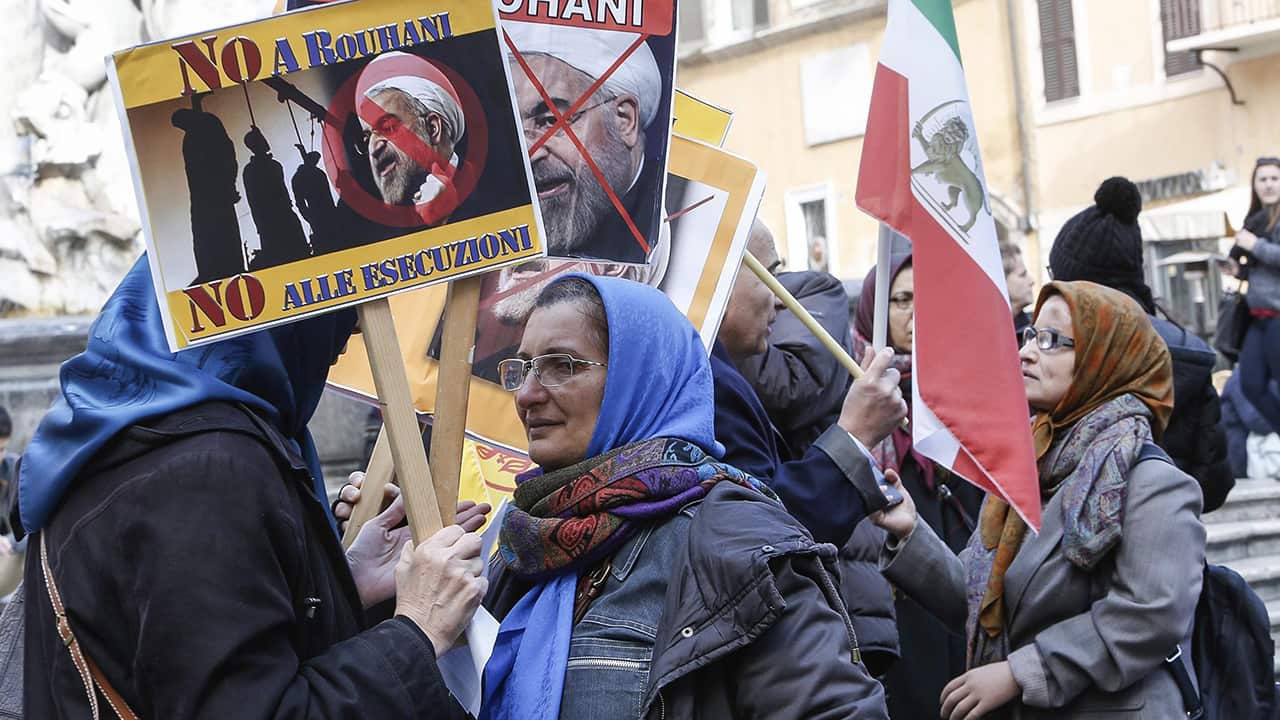 Rome covers statues ahead of Iranian presidential visit